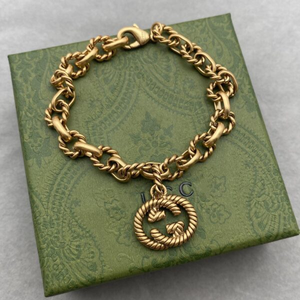 FANCY LINK CHAIN GOLD BRACELET ALPHABET