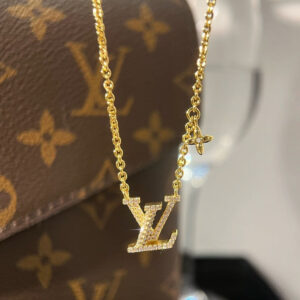 LV LOGO PEDANT STAR GOLD NECKLACE