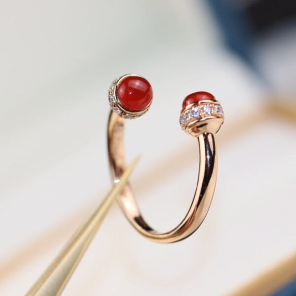 POSSEISION CARNELIAN DIAMOND RING