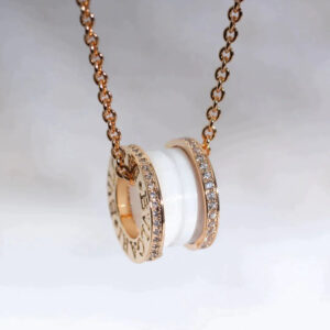 ZERO 1 WHITE CERAMIC ROSE GOLD DIAMOND NECKLACE