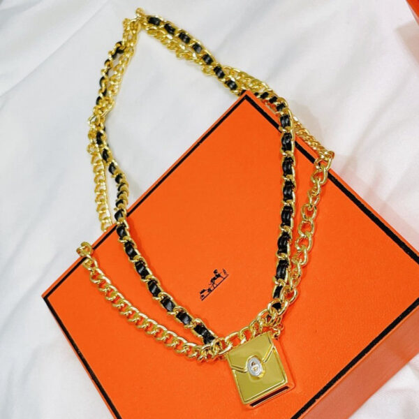 NECKLACE H BAG BLACK GOLD