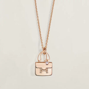 AMULETTE PEDANT ROSE GOLD NECKLACE