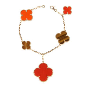 MAGIC CLOVER 5 MOTIFS CARNELIAN TIGER EYE BRACELET