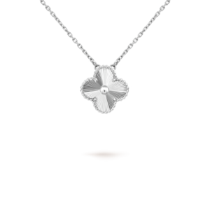 CLOVER 15MM LASER NECKLACE SILVER